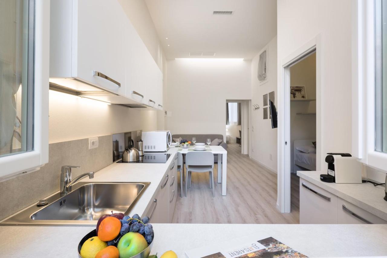 Duomo Apartment เวโรนา ภายนอก รูปภาพ