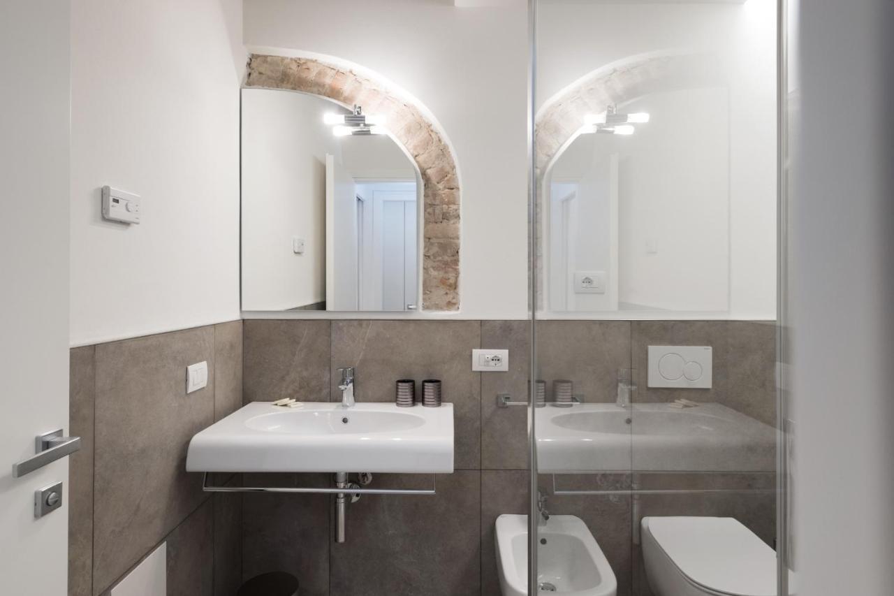 Duomo Apartment เวโรนา ภายนอก รูปภาพ